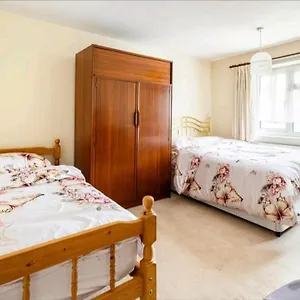 stratford-holiday-home.brighton-hotels-england.com/